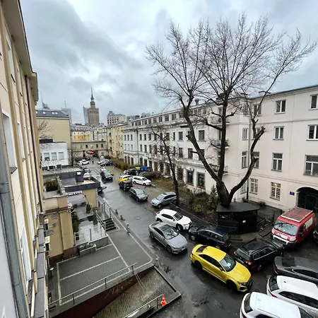 Fantastic-inn - Chmielna *